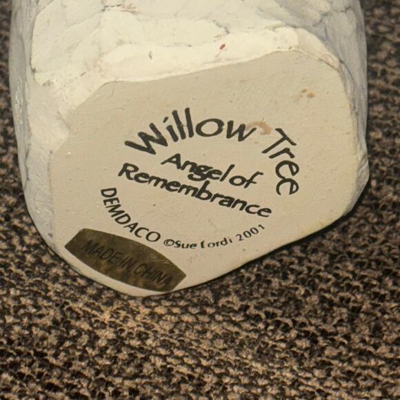 Willow Tree Figurine  Angel of Remembrance Good Condition Gift - Picture 6 of 7